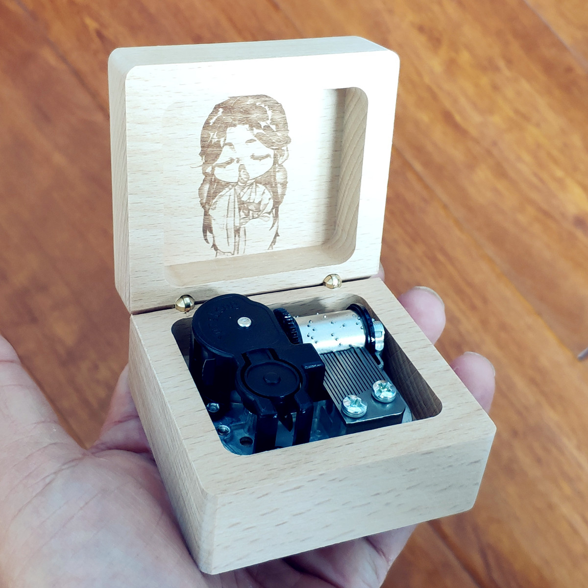 Handmade Wooden customized engraved My Heart photo caved windup music ...