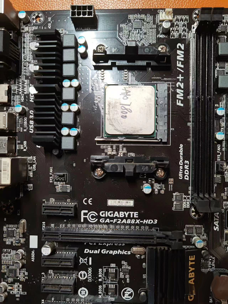 AMD A10 7800 Quad Core CPU+Gigabyte F2A88X-HD3 DDR3 FM2+