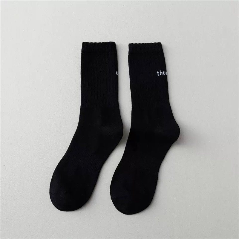Alphabet Socks Preppy Style Couple Socks Sports Casual Mid-Tube Socks ...