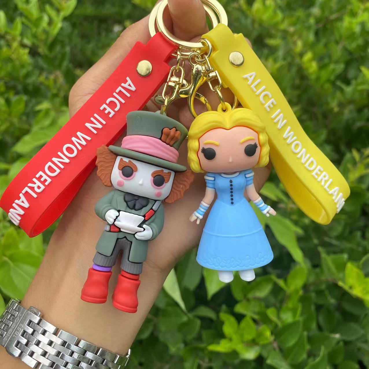 Alice in Wonderland Keychain Cartoon Alice Mad Hatter Cheshire Cat Red ...