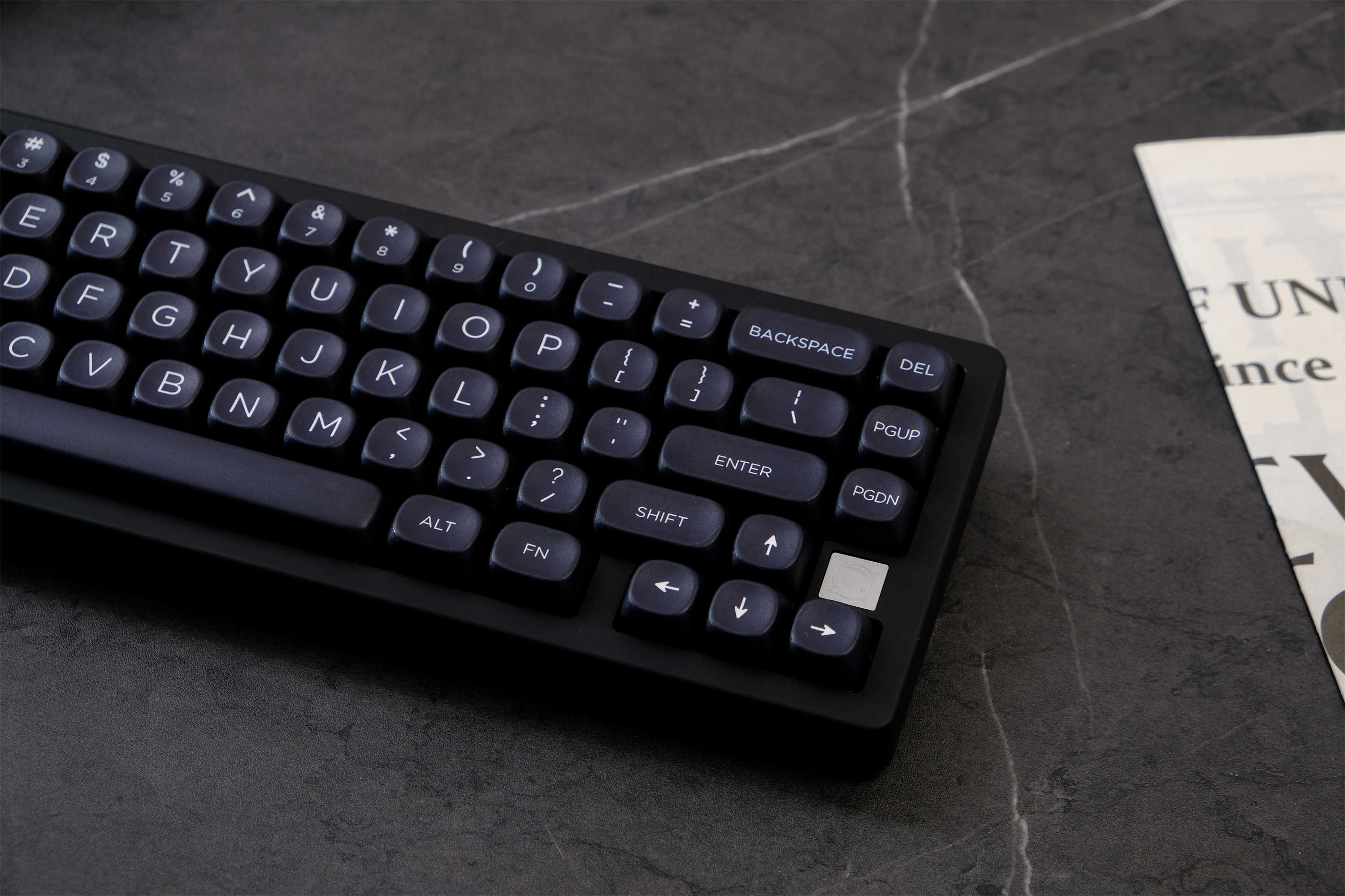 GMK Minimalist black keycaps 126 Keys MOA Profile DYE-SUB Personalized ...