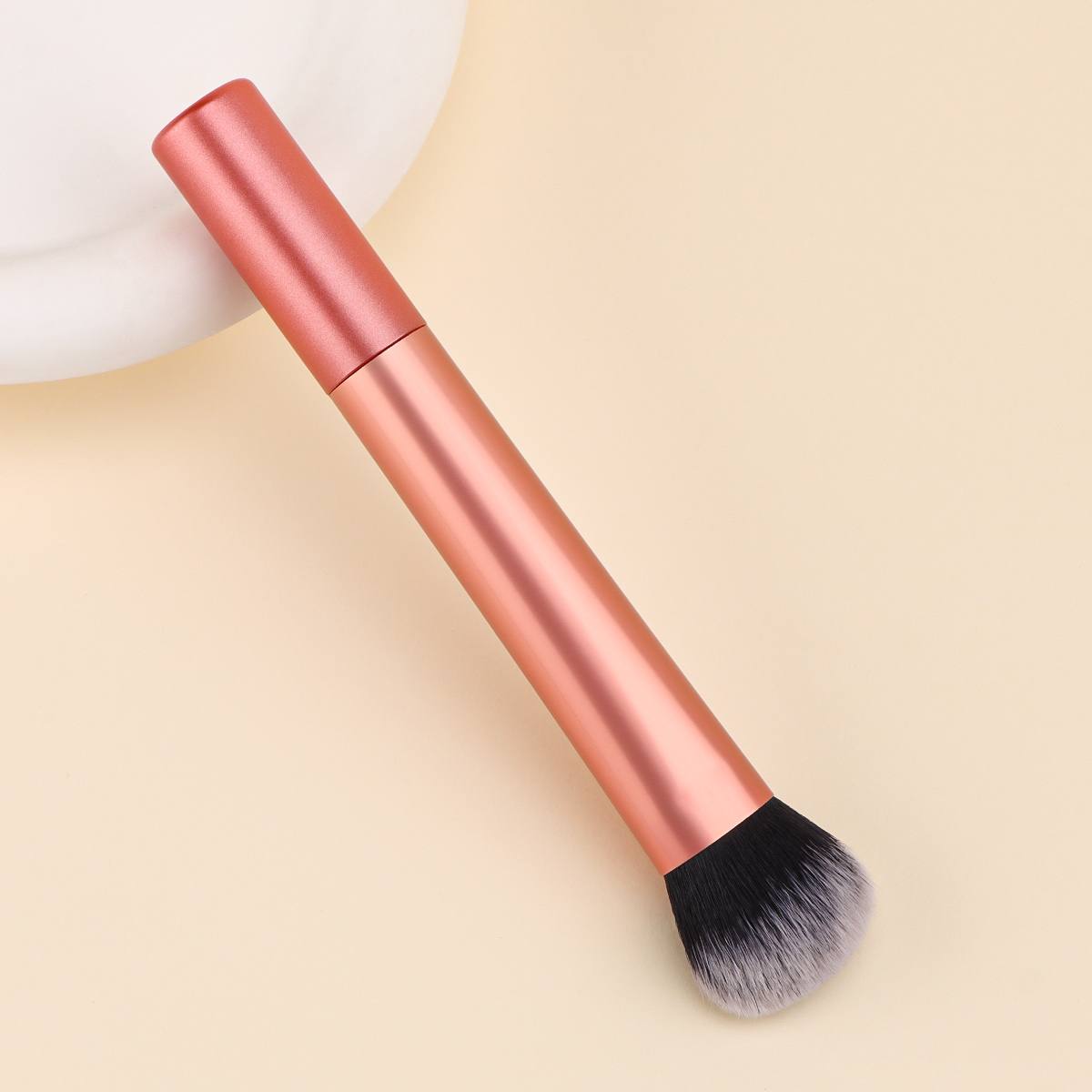 Trendy New 1Pc Blush Brush Makeup Brush with Orange Fiber Hair ...
