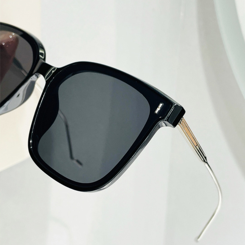 【Korean Design】Square Shape Sunglasses For Women/Men Aesthetic Shades