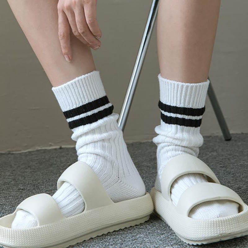 Classic solid color mid-rise socks for men and women four-season sports ...