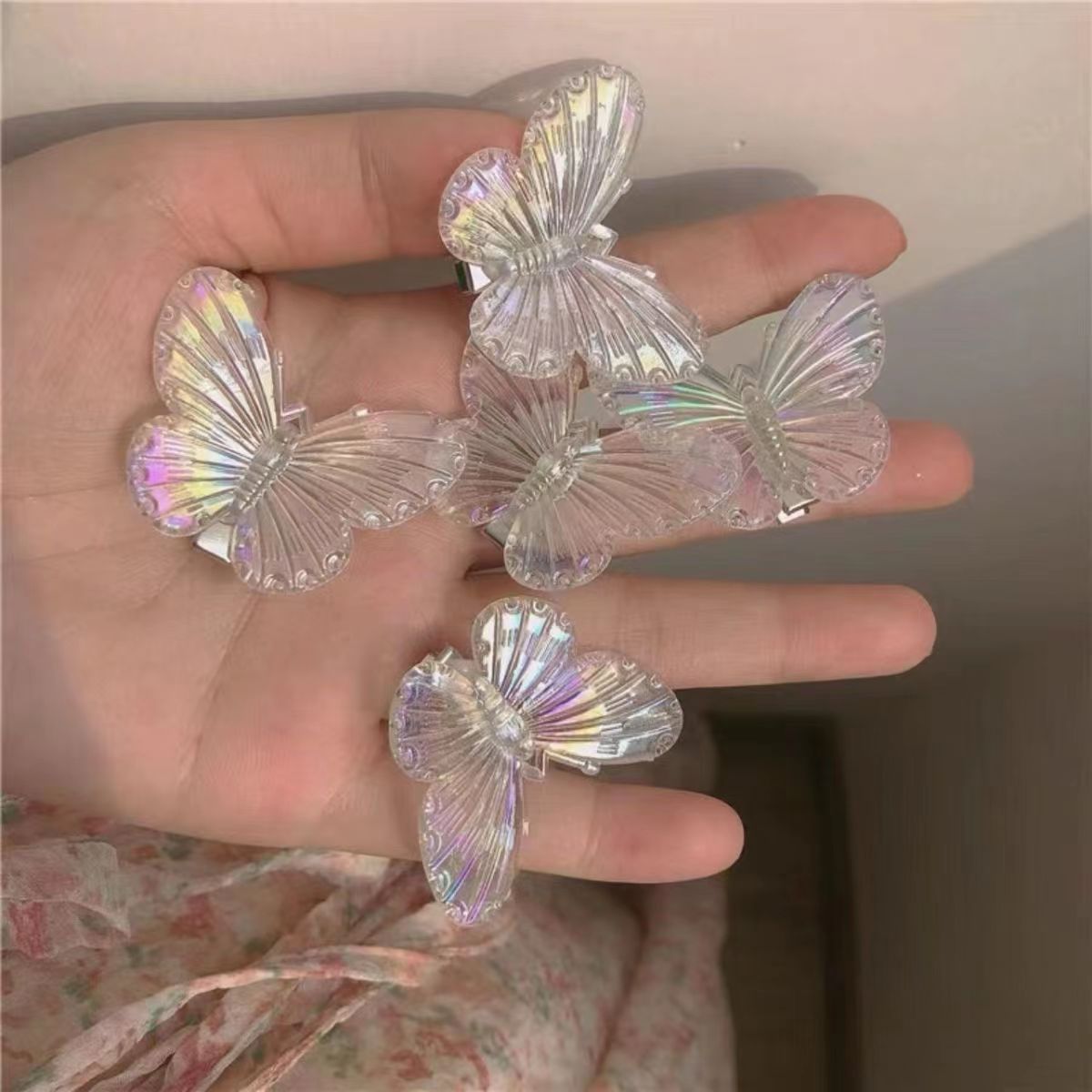 Spring Simple Cute Butterfly Side Clip Small Size Hair Clip Female