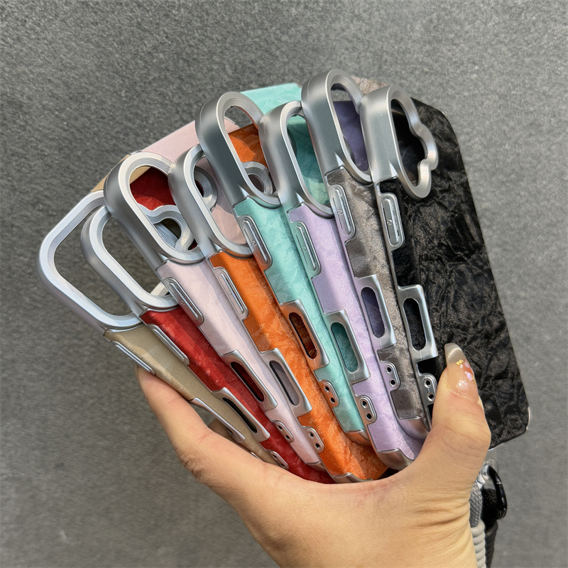 【iPhone 15 case with strap lanyard】luxury plating flannel phone case ...