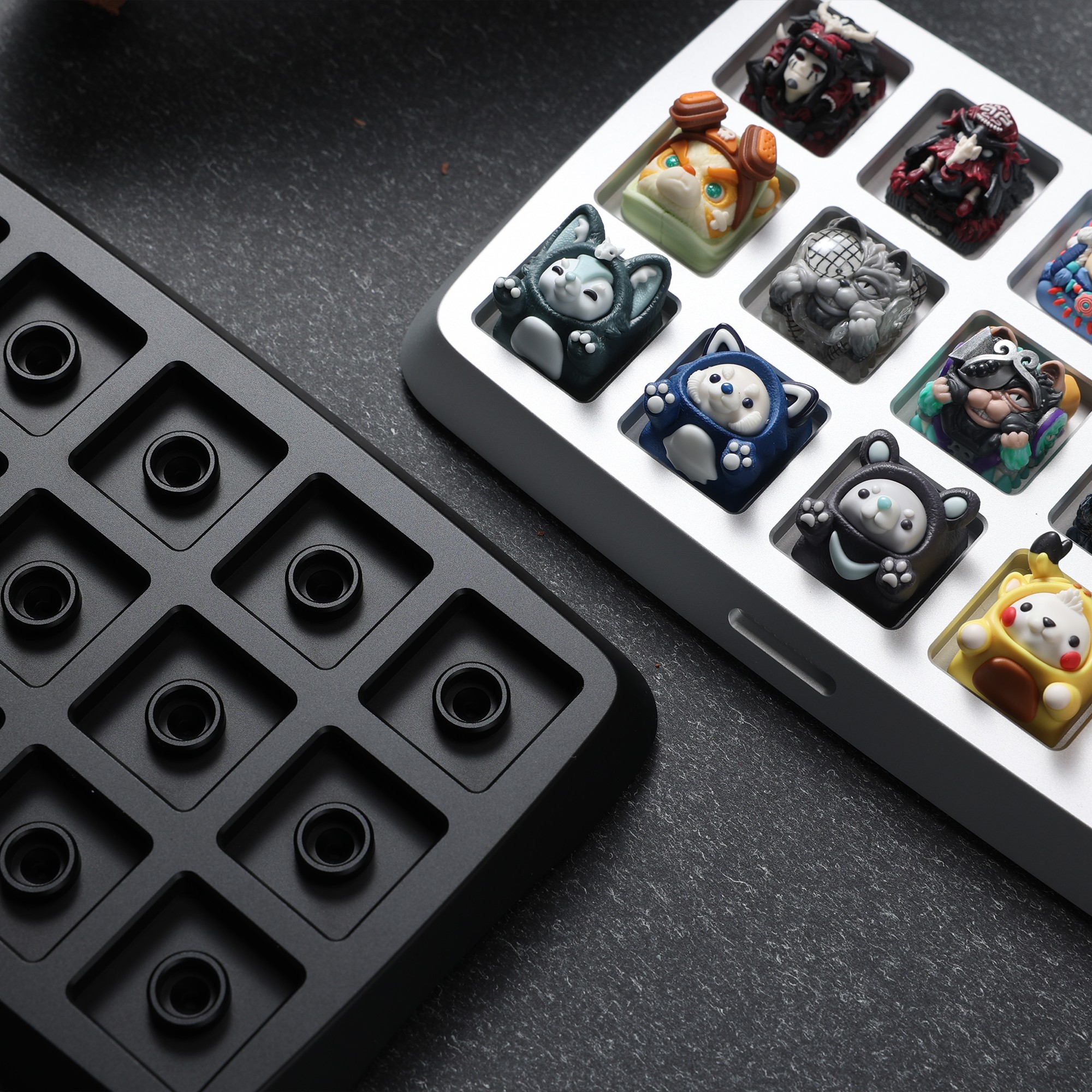 KBDfans Artisan Collector (The Artisan keycaps are not included ...