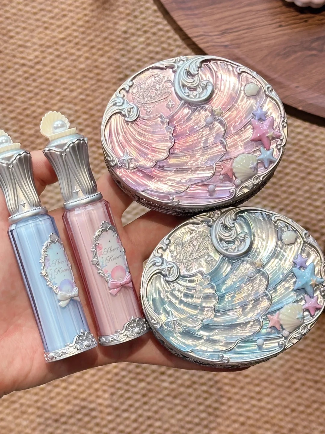 FLOWER KNOWS Shell Pearl Powder Compact Powder Pink Powder 【GIFT Thump ...