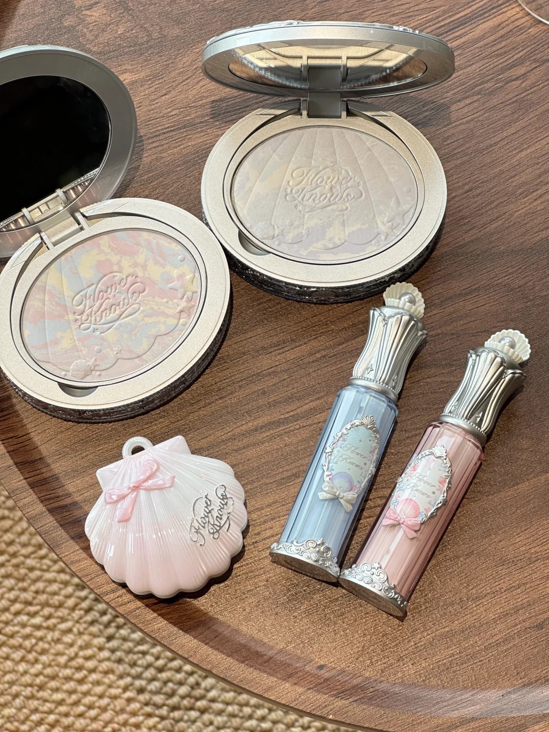 FLOWER KNOWS Shell Pearl Powder Compact Powder Pink Powder 【GIFT Thump ...