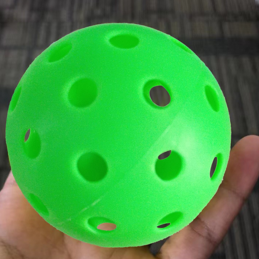 Golf hole Practice Ball 40 Holes 74mm Hole Rotational Injection Molding ...