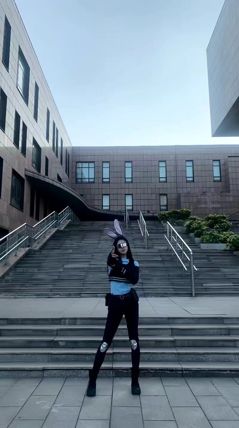 Imeng Halloween cosplay costume Crazy Zootopia rabbit police officer ...