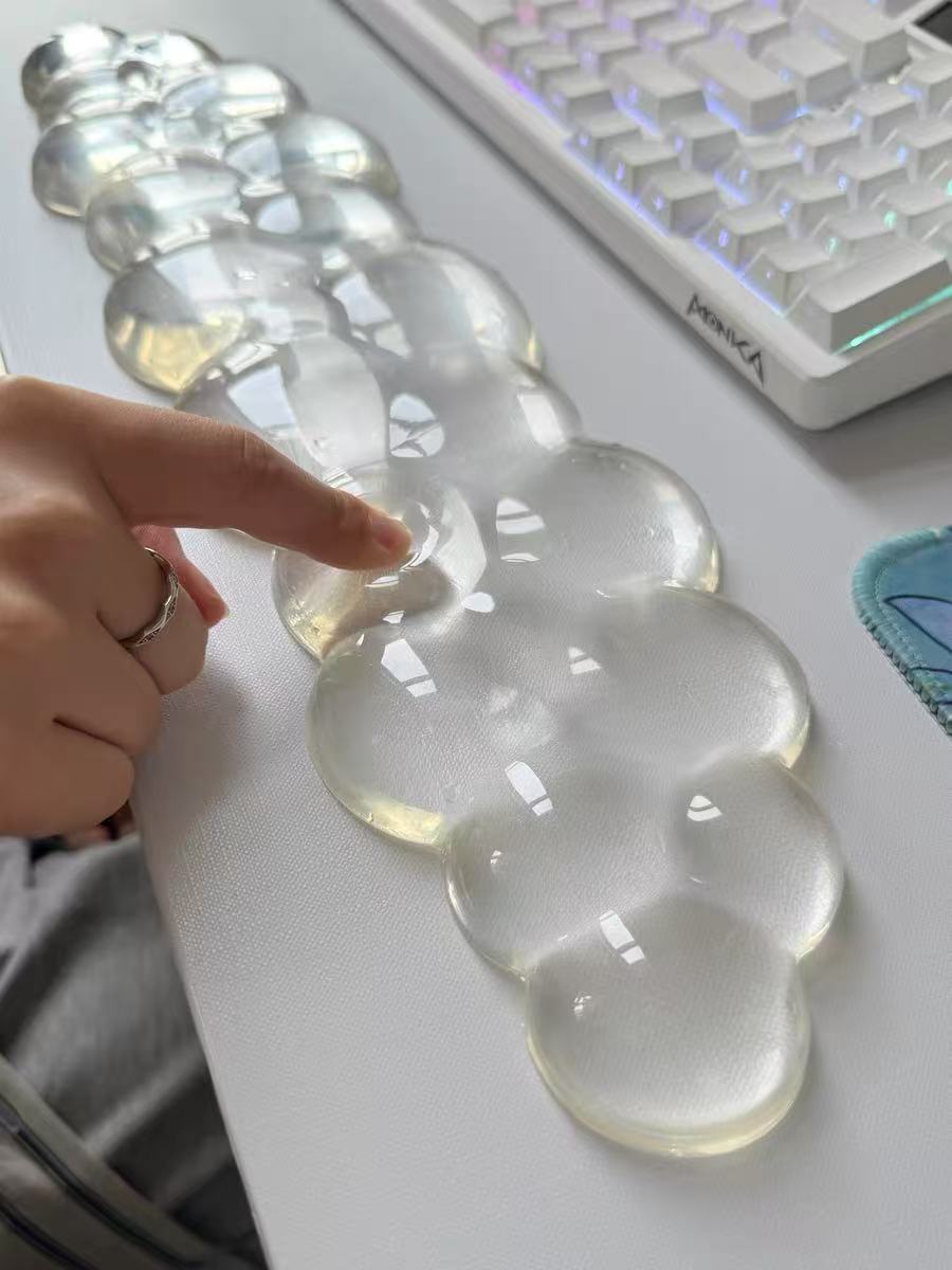 Cloud-Shaped Cooling Transparent Silicone Gel Keyboard Wrist Rest ...
