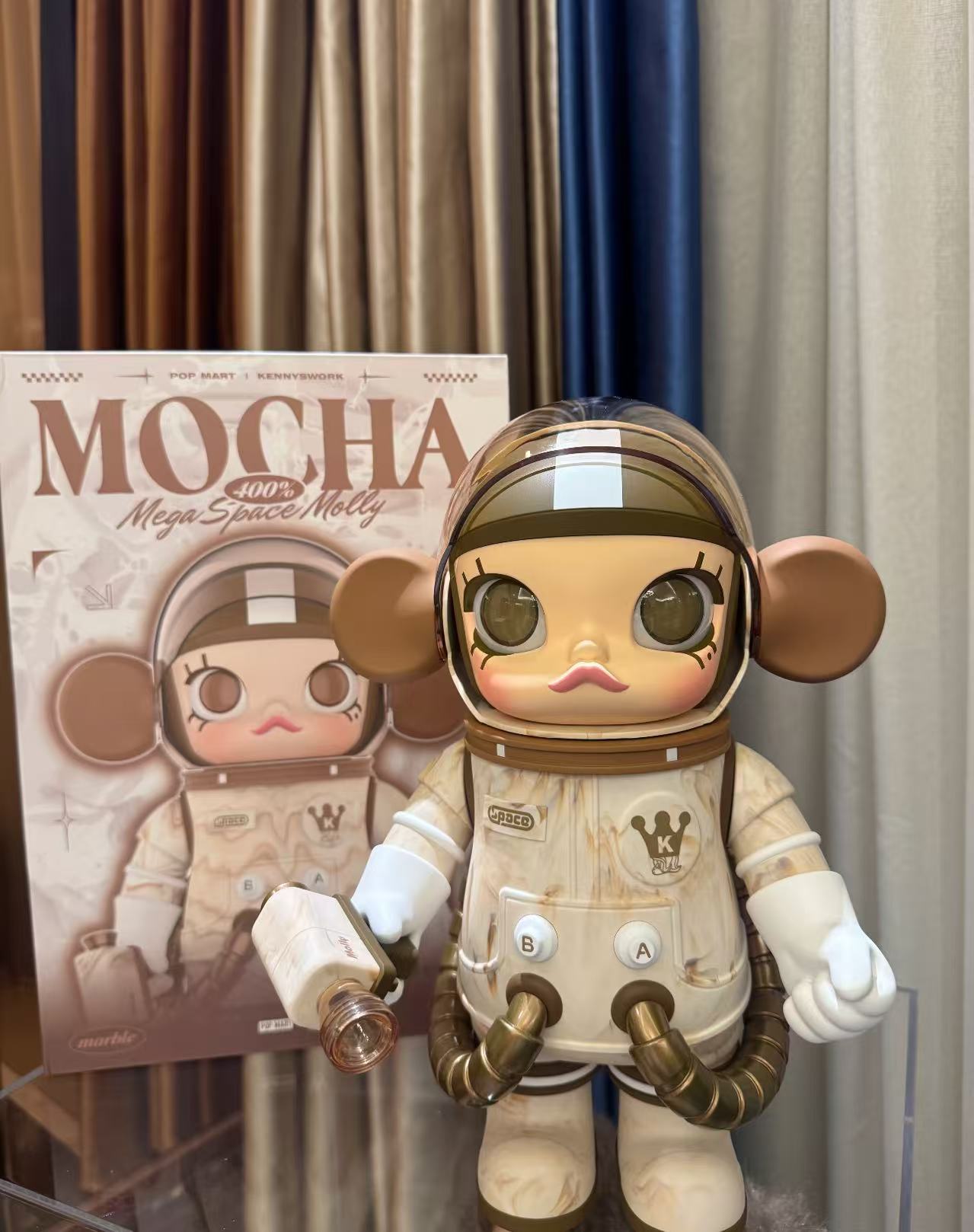 ポップマート MEGA SPACE MOLLY 400% MOCHA ポップマート MEGA SPACE