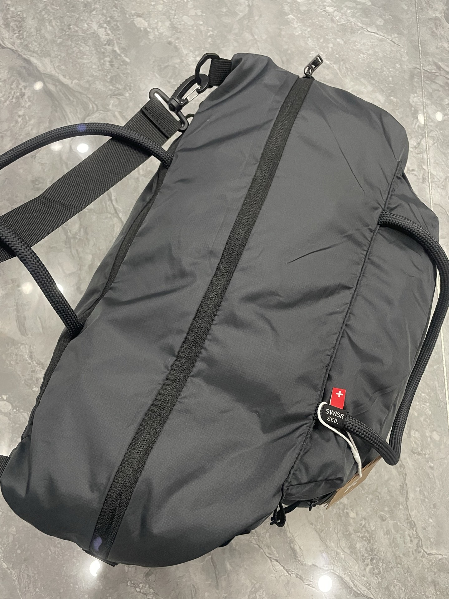 On Running Track Pack 35L Lite | Shopee Philippines