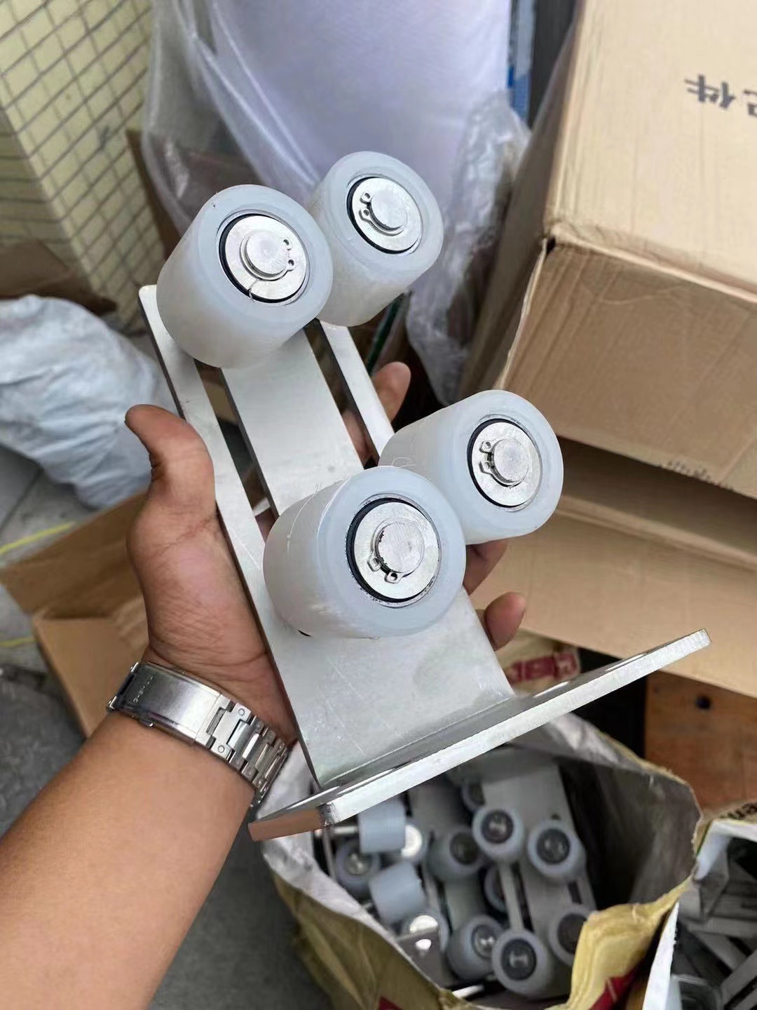 COD stainless Sliding Gate Top Guide Roller set with L bracket | Shopee ...