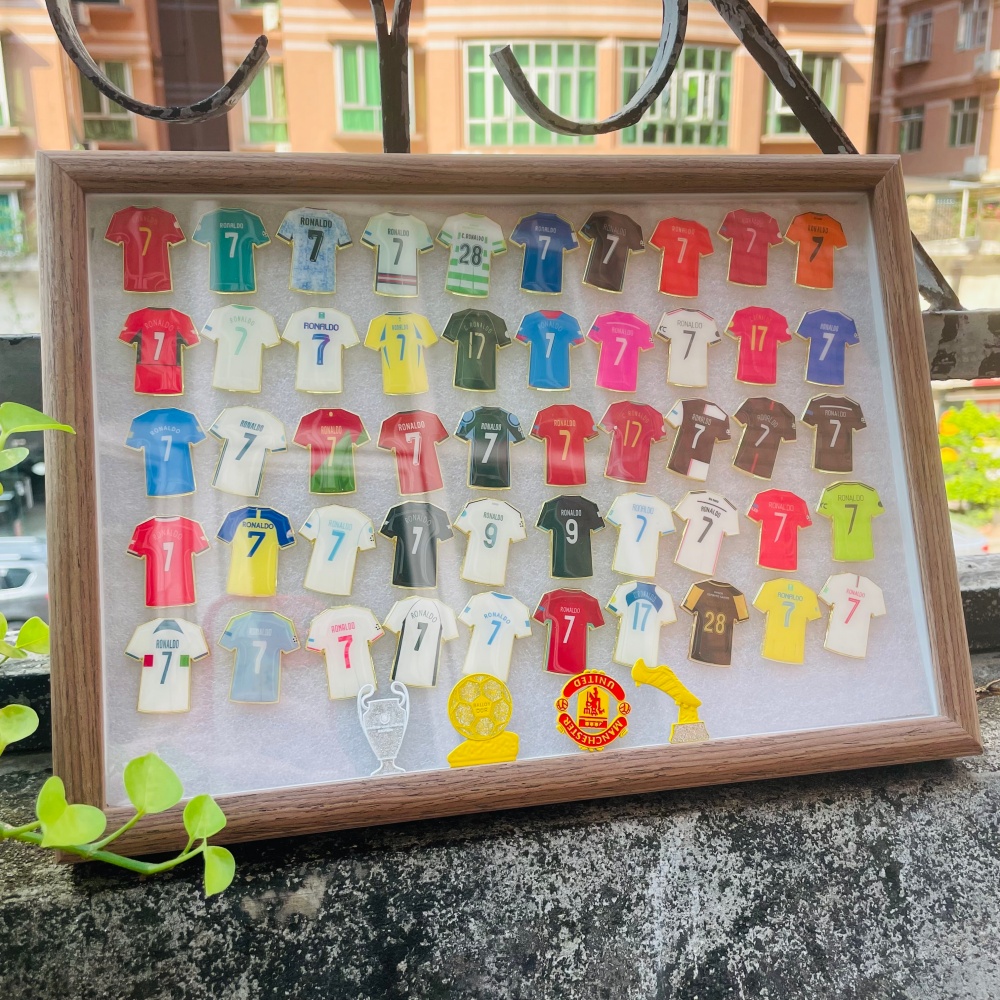 54pcs Metal Pins & Photo Frame C.Ronaldo Fans Gift | Shopee Philippines