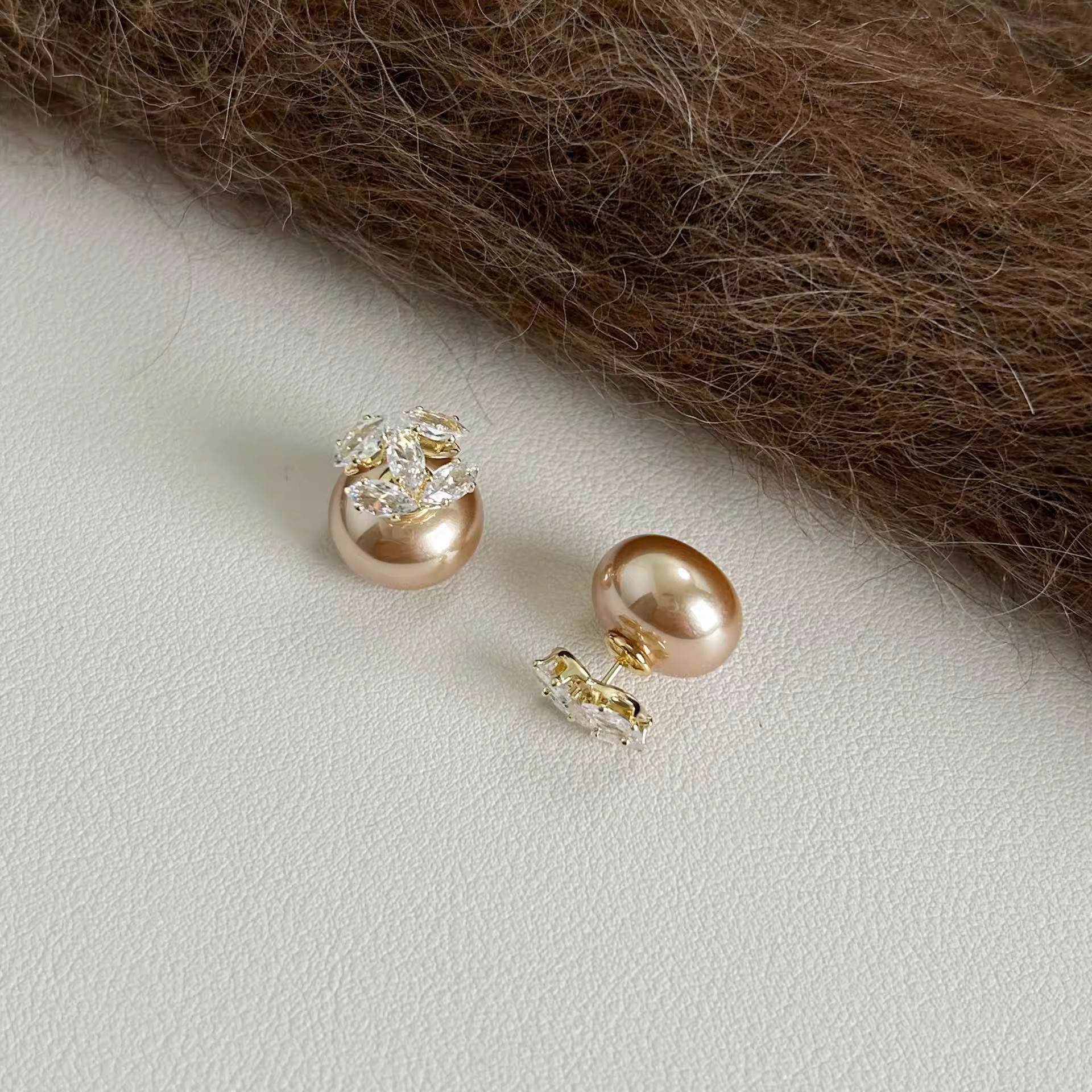 Pearl Earrings Women's French High-end Temperament Nice Design Earrings ...