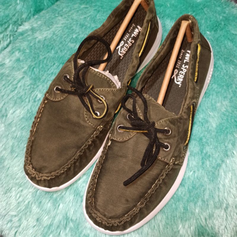 Sperry sojourn store slip on