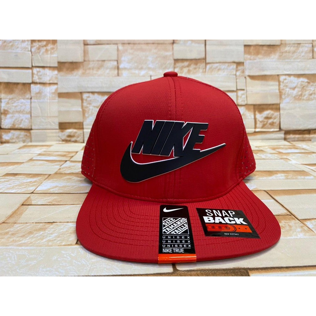 Nike store snapback red