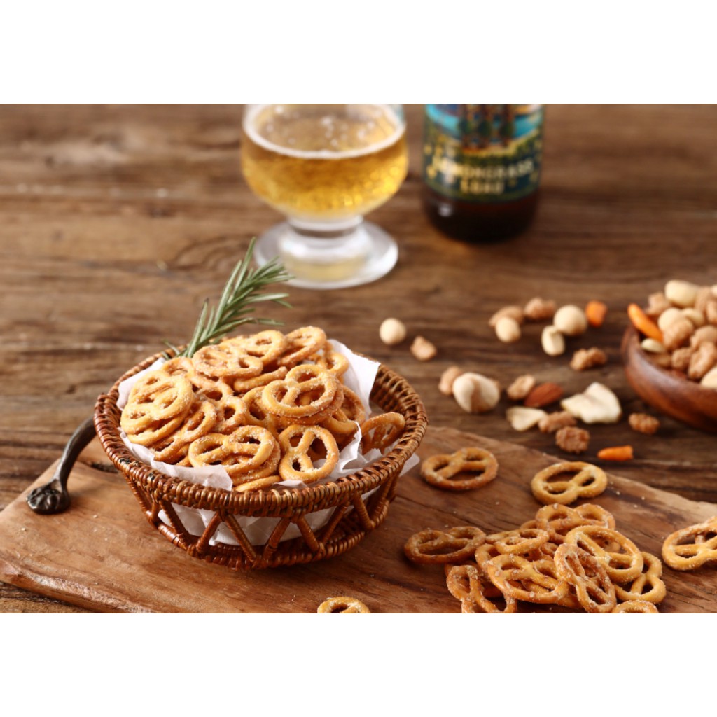 SAMJIN Beer Snack Pretzel Assorted Flavor Bites Snacks 70g | Shopee ...