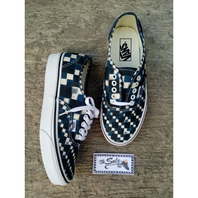 Double on sale check vans