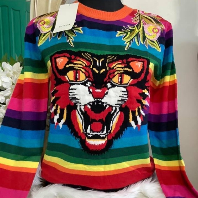 Gucci tiger 2024 rainbow sweater