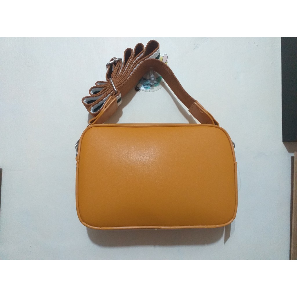 Parisian store sling bag