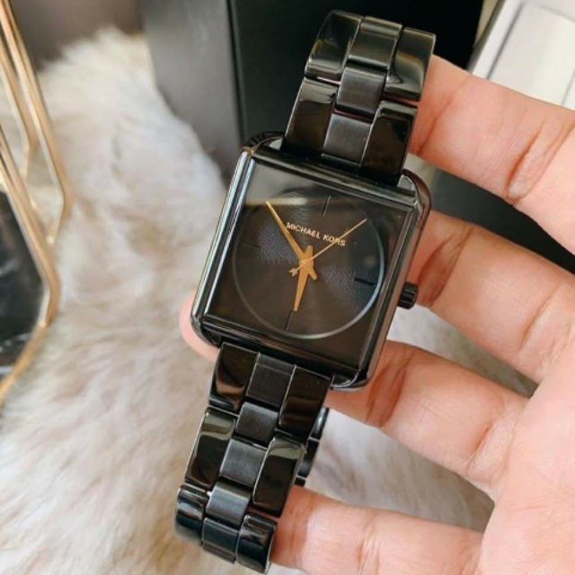 Michael kors black square on sale watch