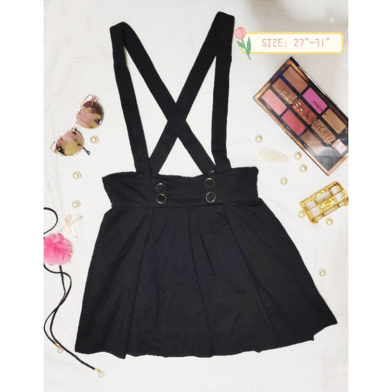 Black strap outlet buttons skirt