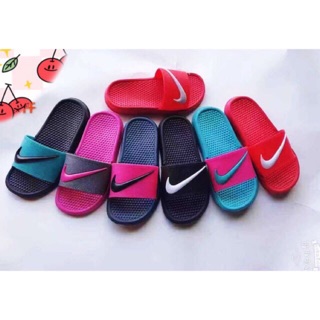 Nike deals kids slipper