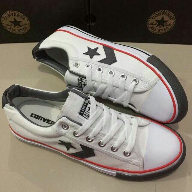 Converse with star store and arrow