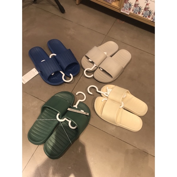 Sandal sales miniso slippers