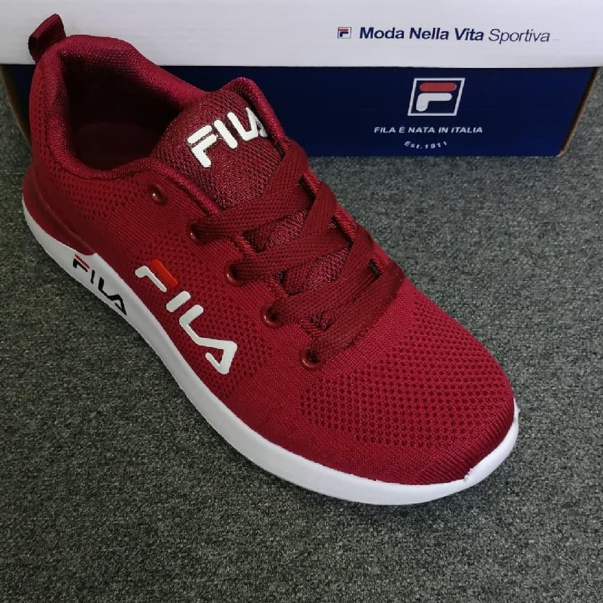 Flat on sale fila shoes