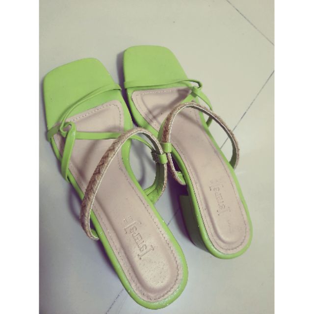 Apple green clearance sandals