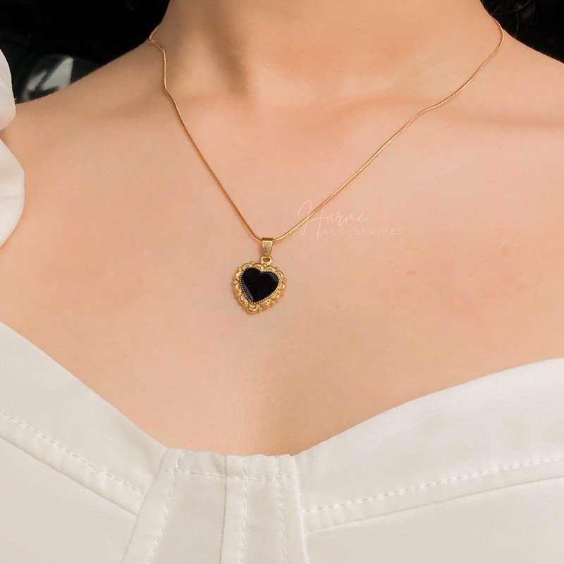 Black heart deals gold necklace