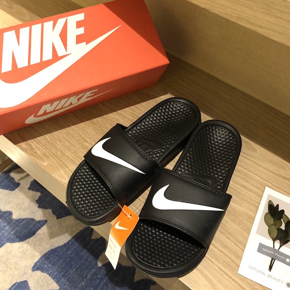 Nike store benassi waterproof