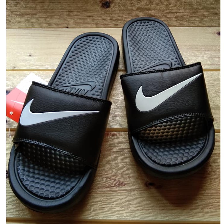 Nike men's cheap benassi swoosh slides