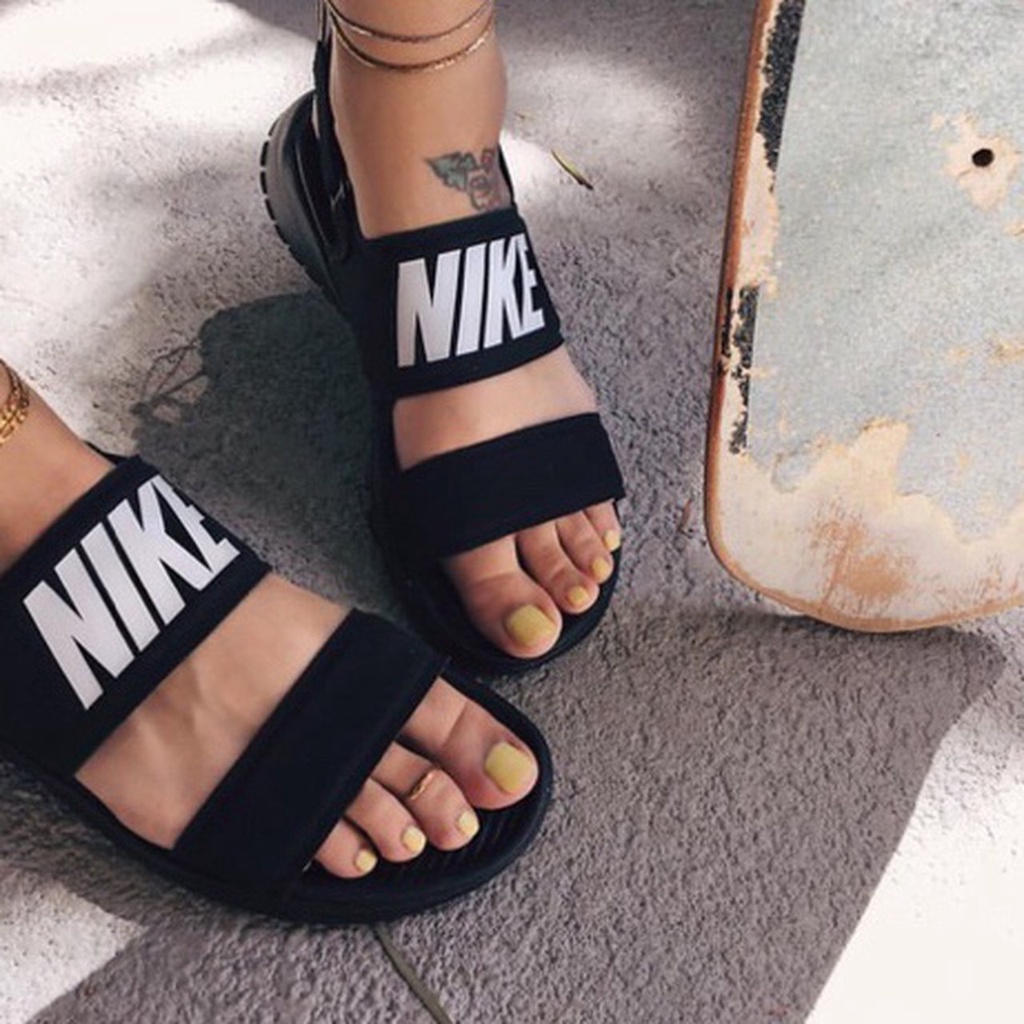 Nike woman tanjun sandals best sale