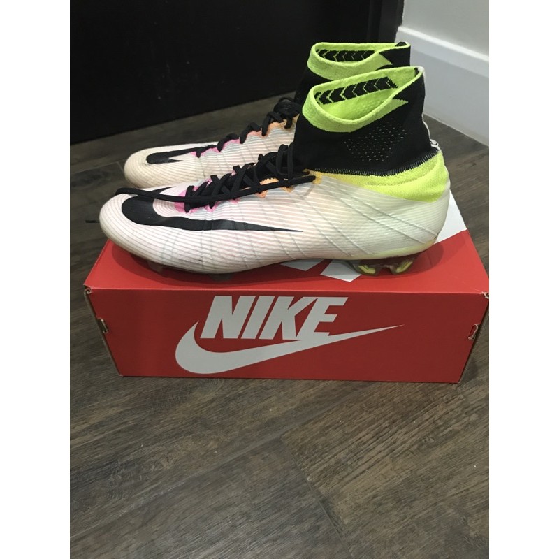 Used hot sale football shoes