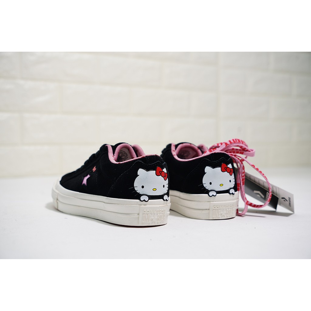 One star hello outlet kitty converse