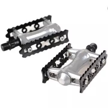 Classic road bike online pedals