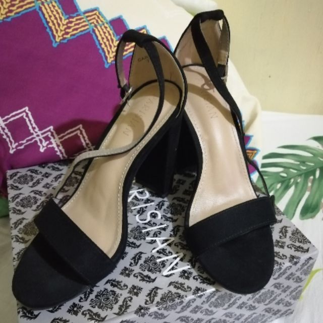 Parisian Carly Block heels color Black Shopee Philippines