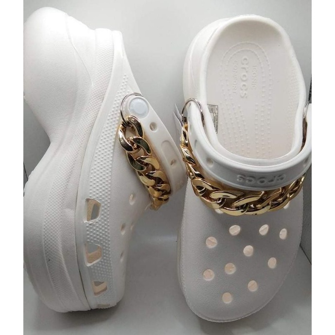 Gold best sale chain crocs