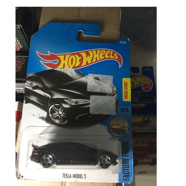 Hot wheels tesla model deals s black