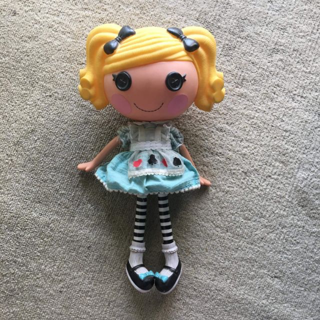 Lalaloopsy alice hot sale in wonderland