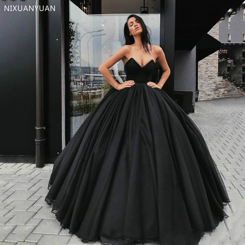 2021 Gothic Wedding Dresses Black Vintage Ball Gown Sweetheart