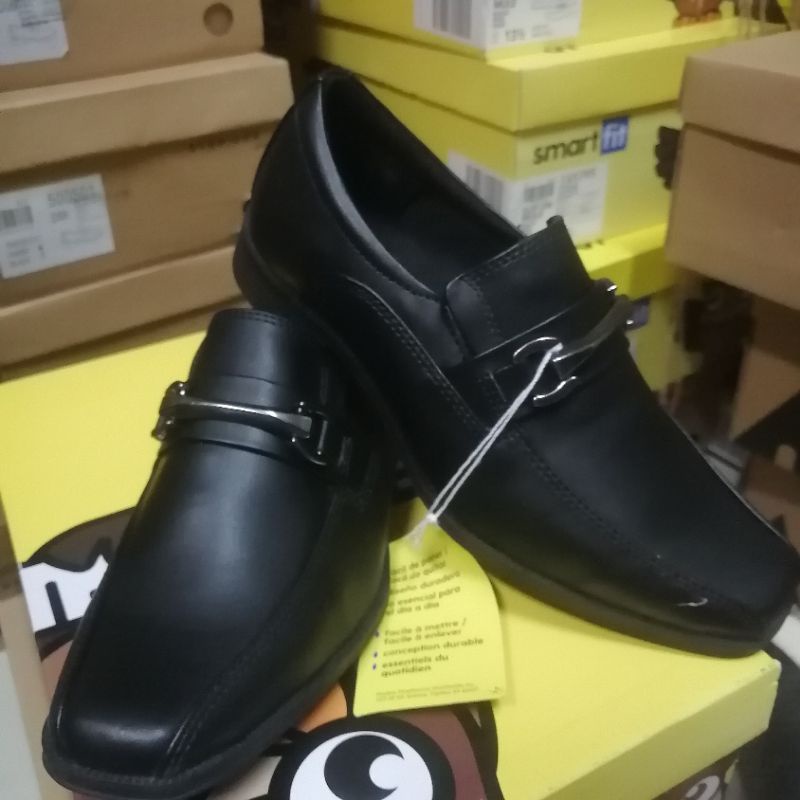 Payless best sale school shoes