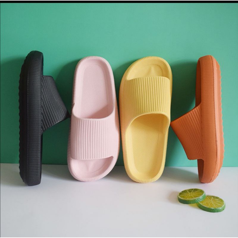 RUBBER SLIPPERS/SOFT RUBBER SLIPPERS/ CHEAPEST SLIPP-ONS