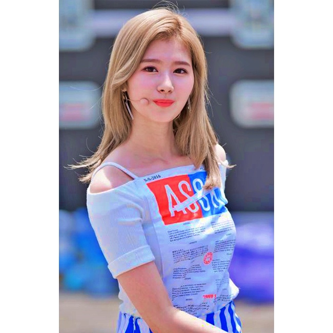 TWICE Sana Minatozaki Photocards (400 gsm) | Shopee Philippines