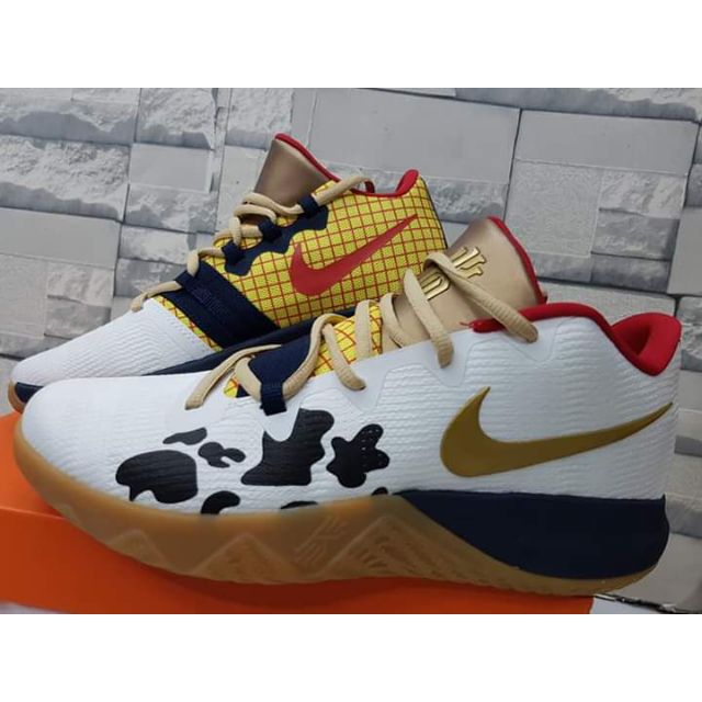 Kyrie flytrap store toy story